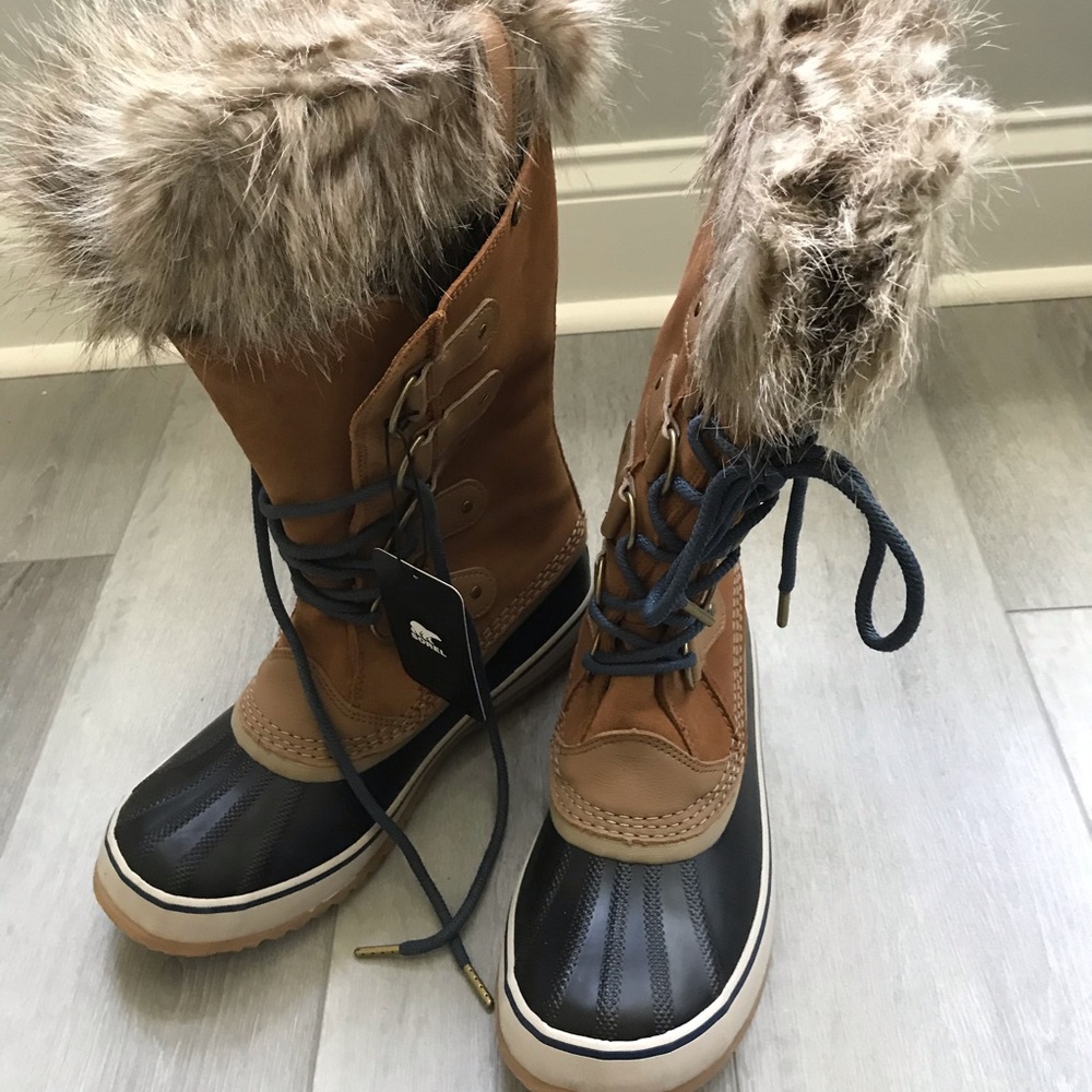 Brand new Sorel boots! Size 10